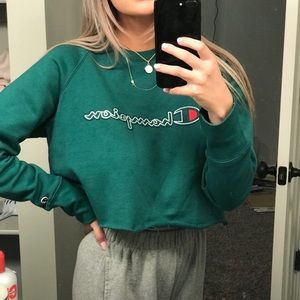 Cropped Champion Sweatshirt
